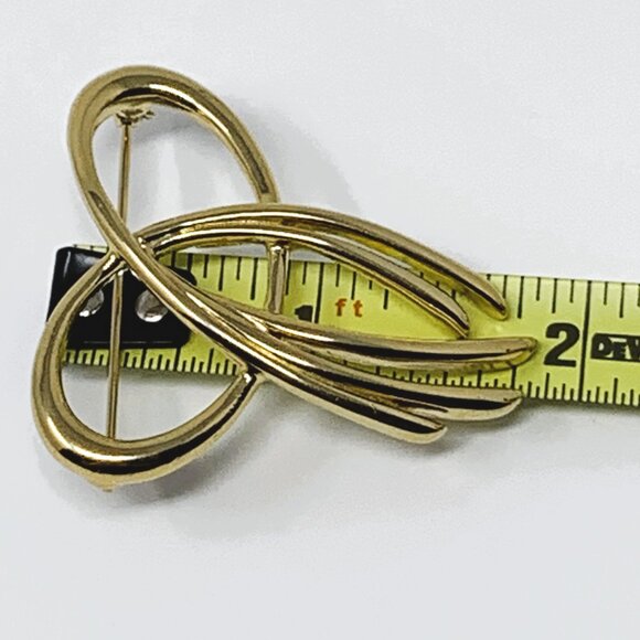 Crown Trifari Gold Tone Bow Brooch - Picture 4 of 5